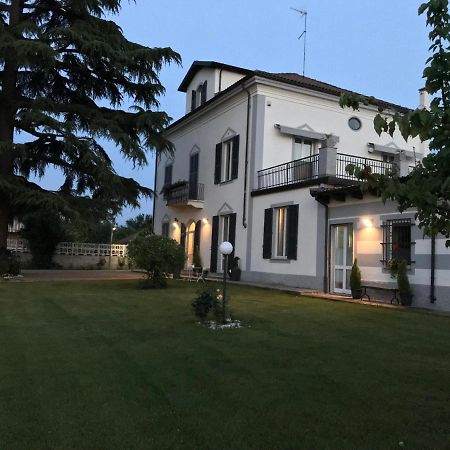 B&B Villa Prestigio Нови Лигуре Екстериор снимка